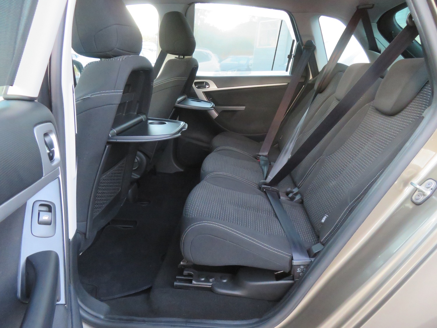 Used Citroen C4 Picasso 2011 for sale - 76792670: Photo 12