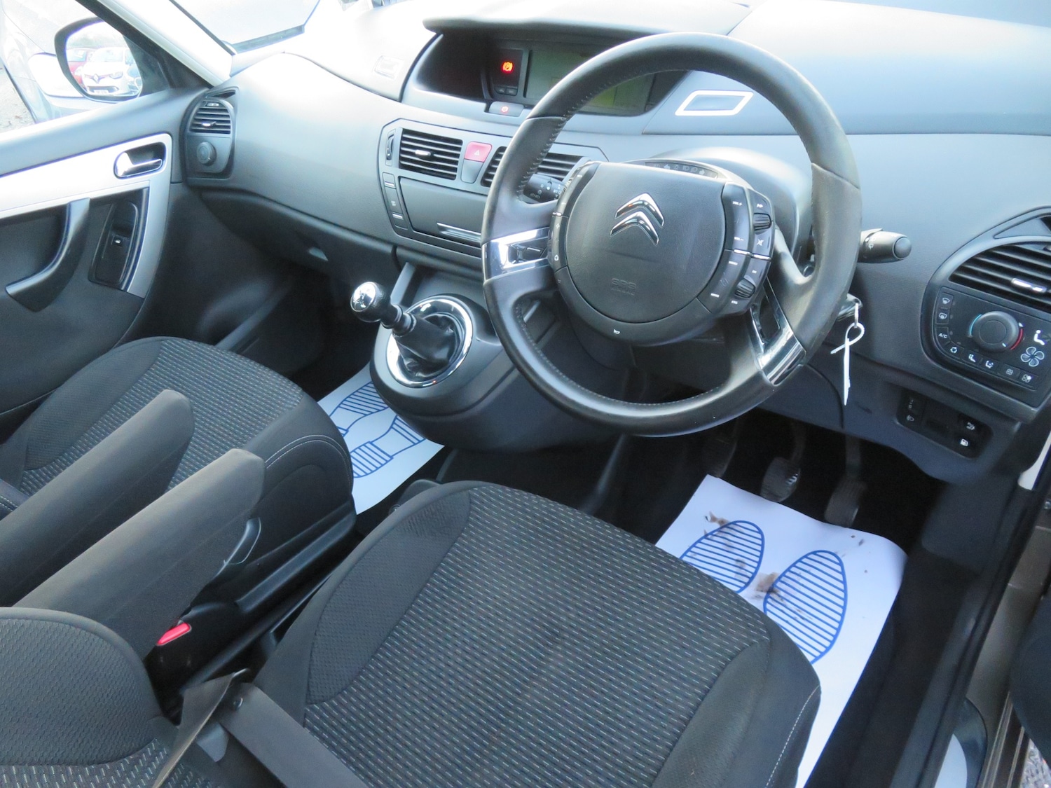 Used Citroen C4 Picasso 2011 for sale - 76792670: Photo 15