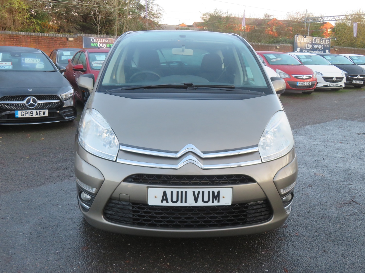 Used Citroen C4 Picasso 2011 for sale - 76792670: Photo 2