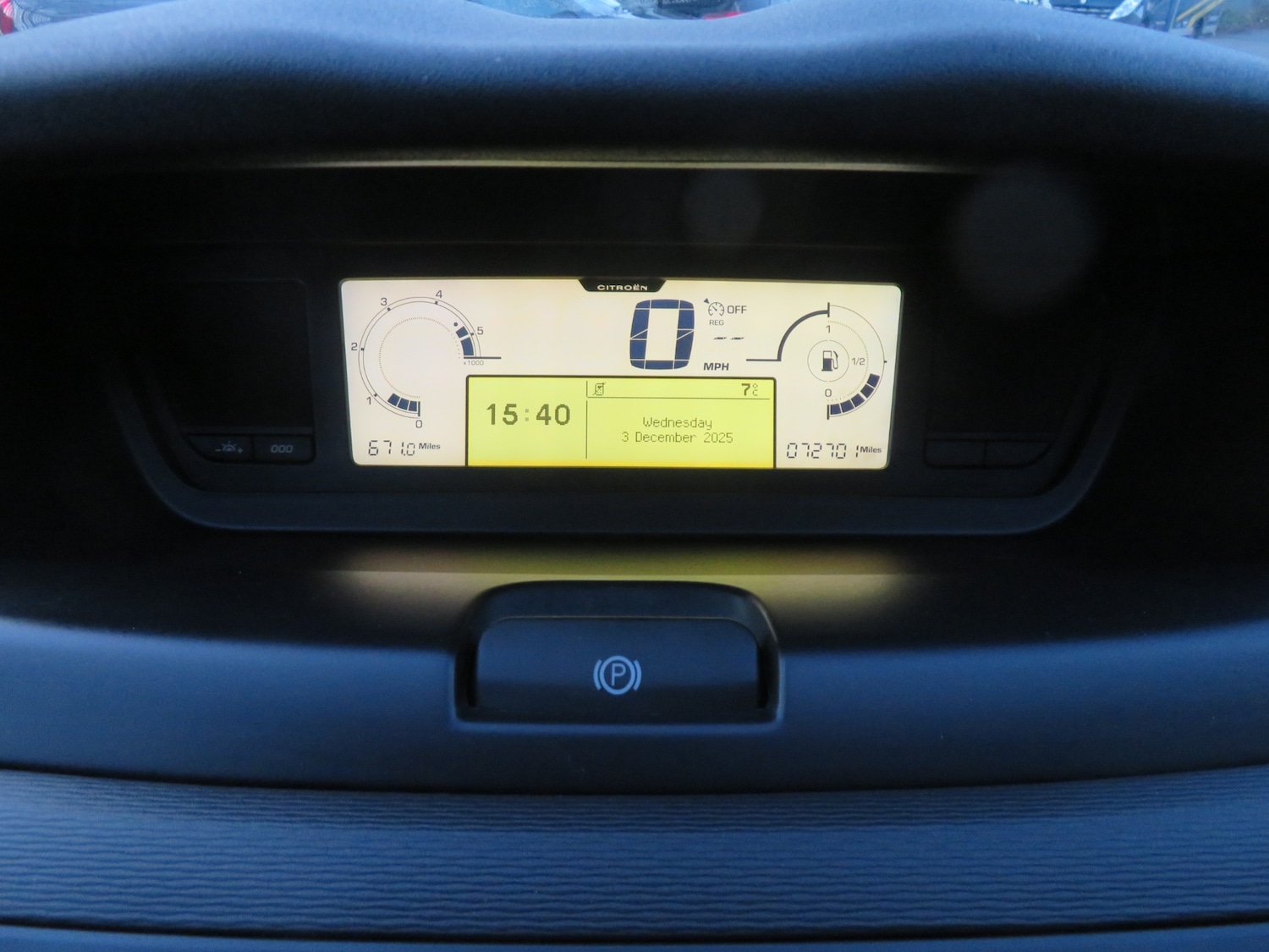 Used Citroen C4 Picasso 2011 for sale - 76792670: Photo 30