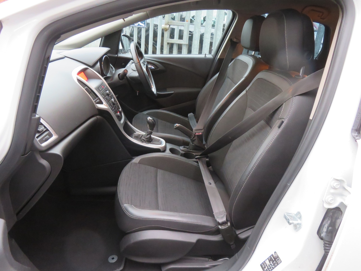 Used Vauxhall Astra 2015 for sale - 76293451: Photo 11