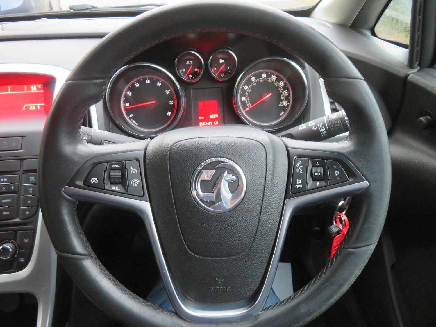 Used Vauxhall Astra 2015 for sale - 76293451: Photo 16