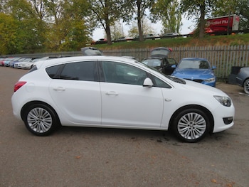 Used Vauxhall Astra 2015 for sale - 76293451: Photo