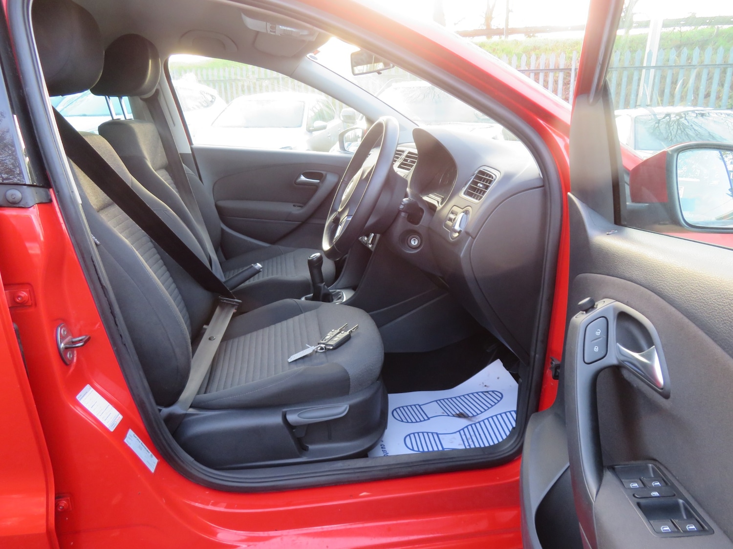 Used Volkswagen Polo 2011 for sale - 76934899: Photo 10