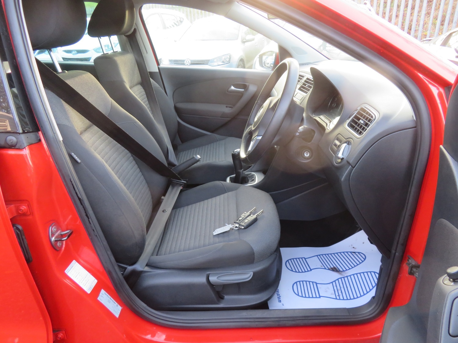 Used Volkswagen Polo 2011 for sale - 76934899: Photo 11