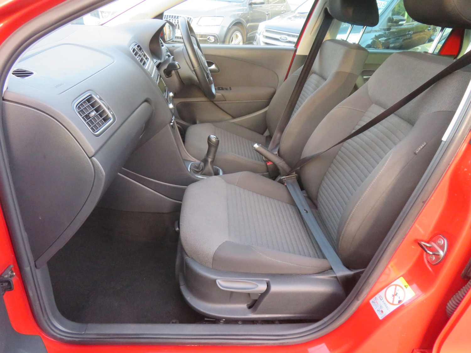 Used Volkswagen Polo 2011 for sale - 76934899: Photo 12