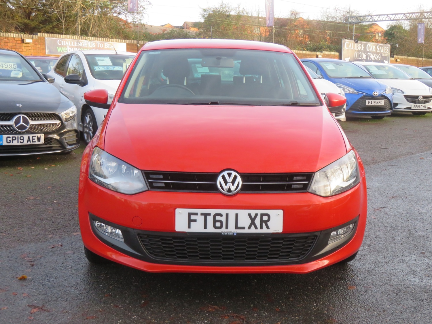 Used Volkswagen Polo 2011 for sale - 76934899: Photo 2