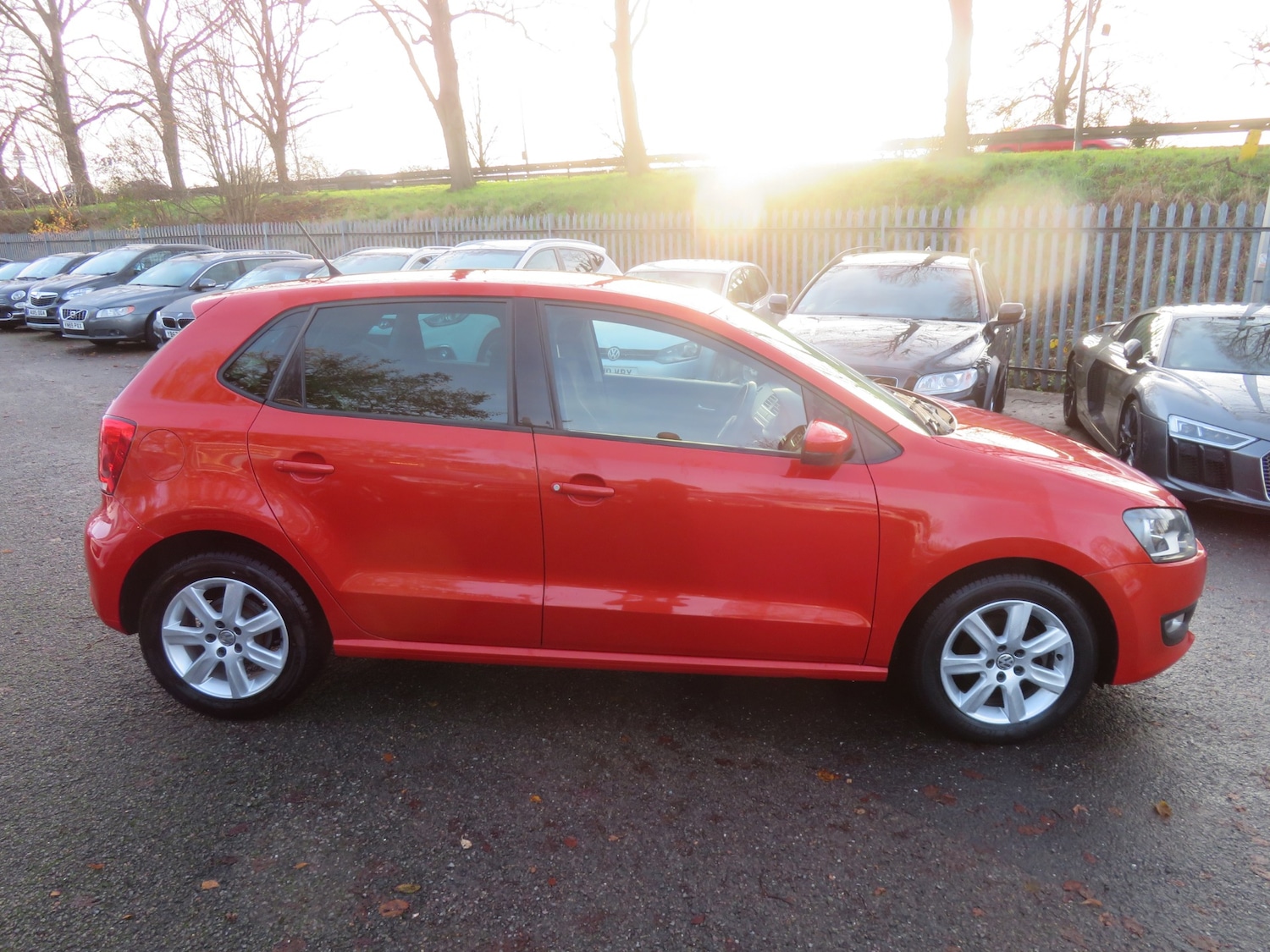 Used Volkswagen Polo 2011 for sale - 76934899: Photo 3