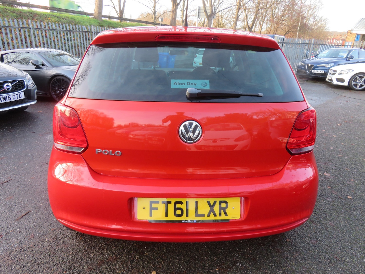 Used Volkswagen Polo 2011 for sale - 76934899: Photo 5