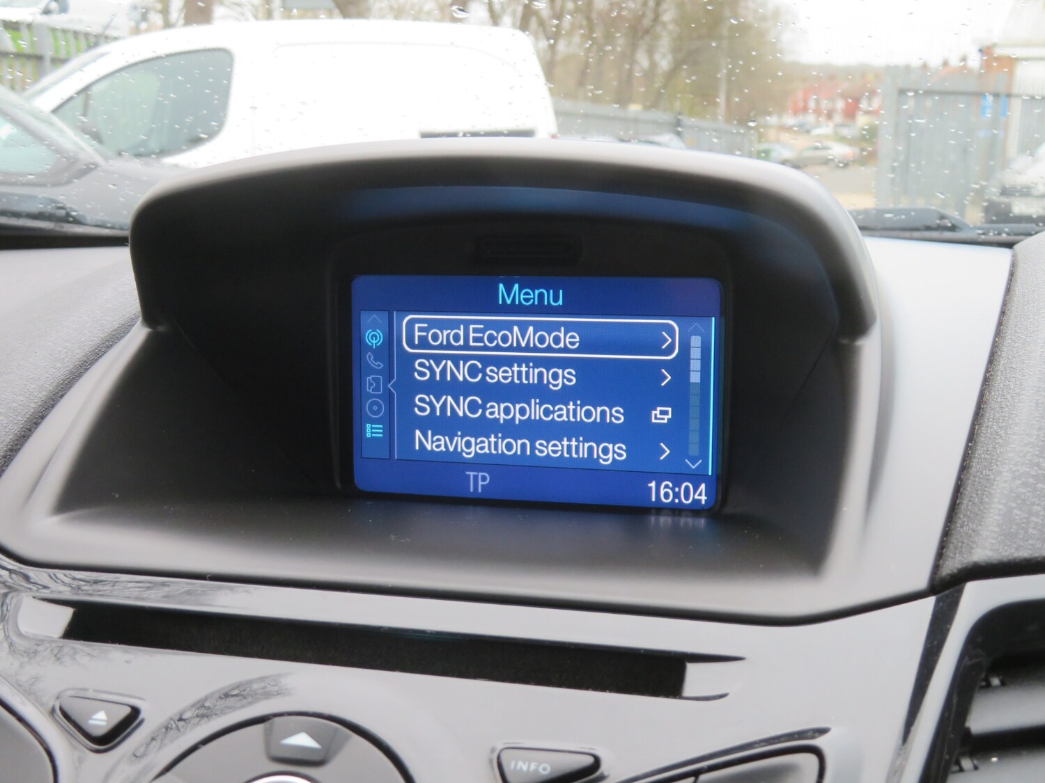 Used Ford Fiesta 2016 for sale - 77906851: Photo 17