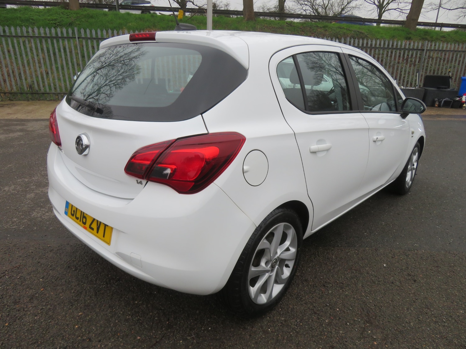 Used Vauxhall Corsa 2016 for sale - 77797820: Photo 4