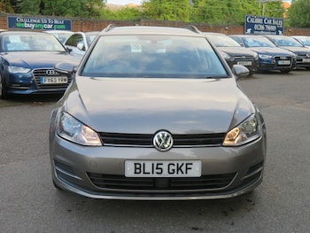 Used Volkswagen Golf 2015 for sale - 75375974: Photo