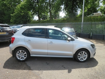 Used Volkswagen Polo 2015 for sale - 78782706: Photo