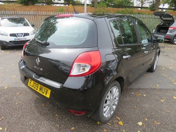 Used Renault Clio 2009 for sale - 79560731: Photo