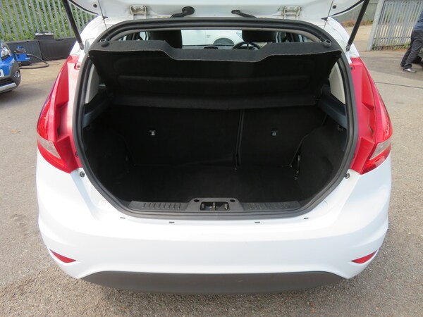 Used Ford Fiesta 2012 for sale - 74943617: Photo 13