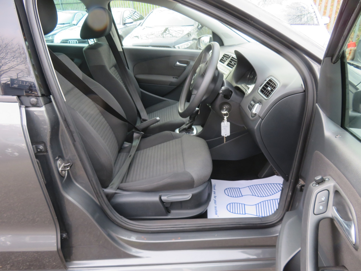 Used Volkswagen Polo 2012 for sale - 77595537: Photo 10