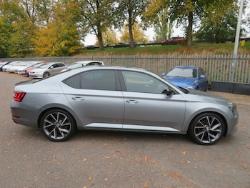 Used Skoda Superb 2018 for sale - 76246303: Photo