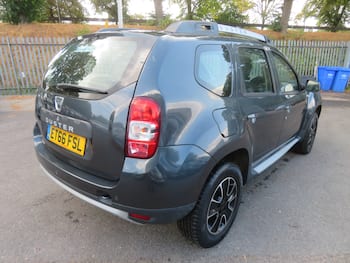 Used Dacia Duster 2017 for sale - 79612021: Photo