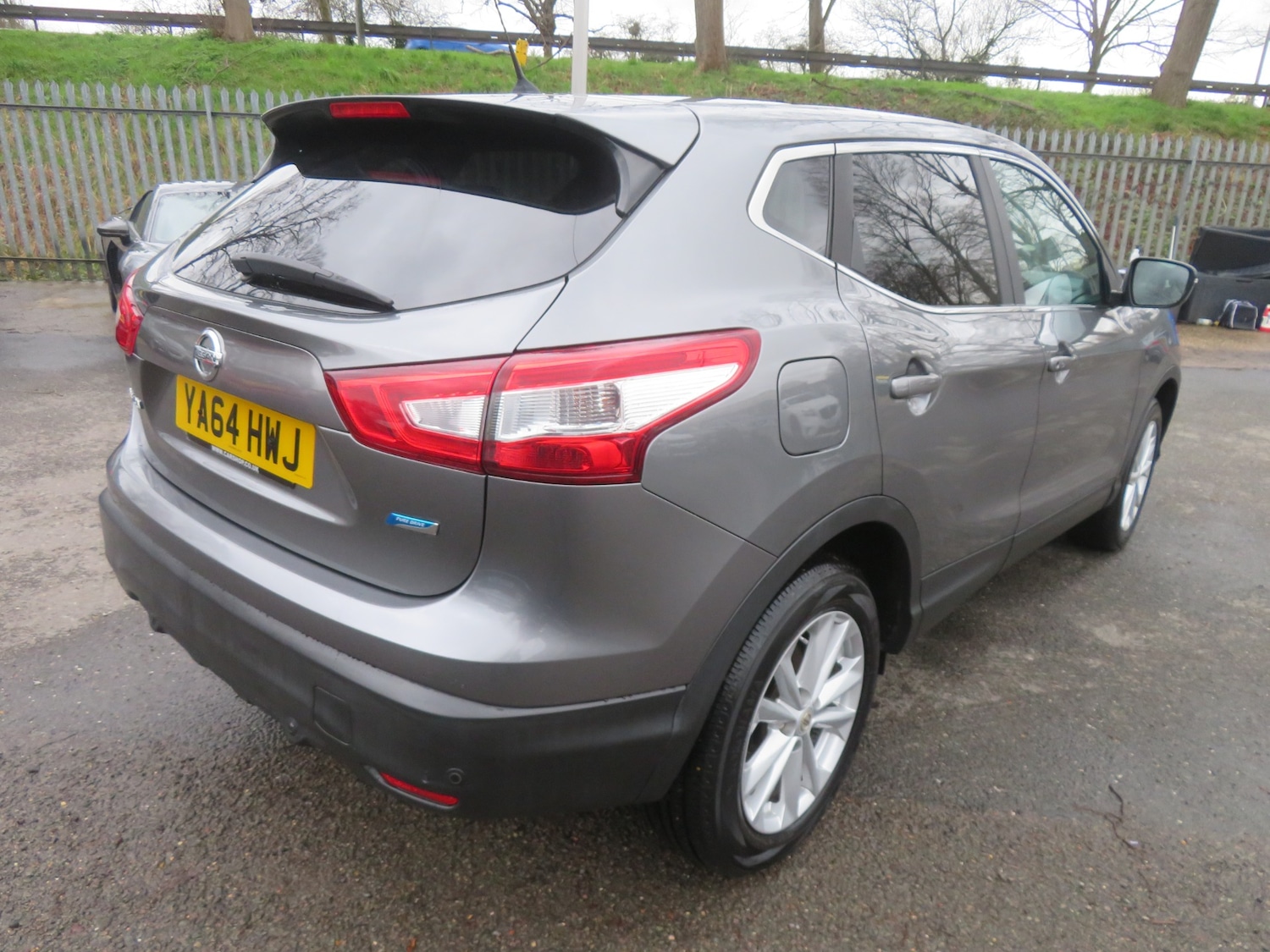 Used Nissan Qashqai 2015 for sale - 77632223: Photo 4