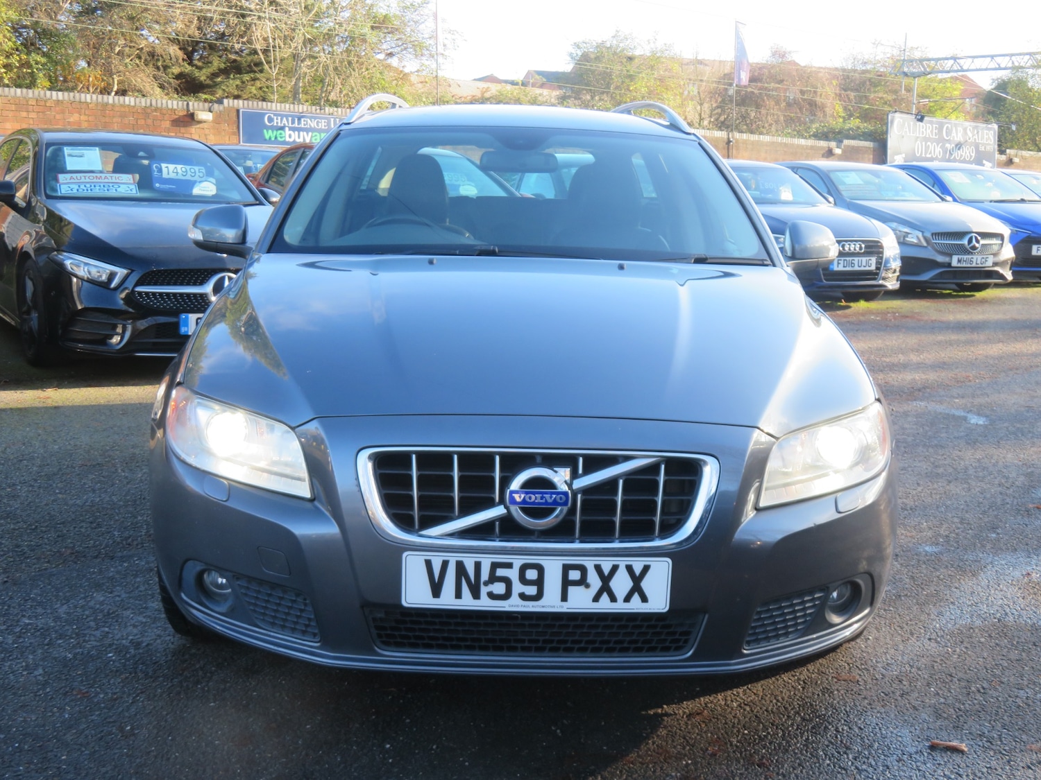 Used Volvo V70 2009 for sale - 76656522: Photo 2
