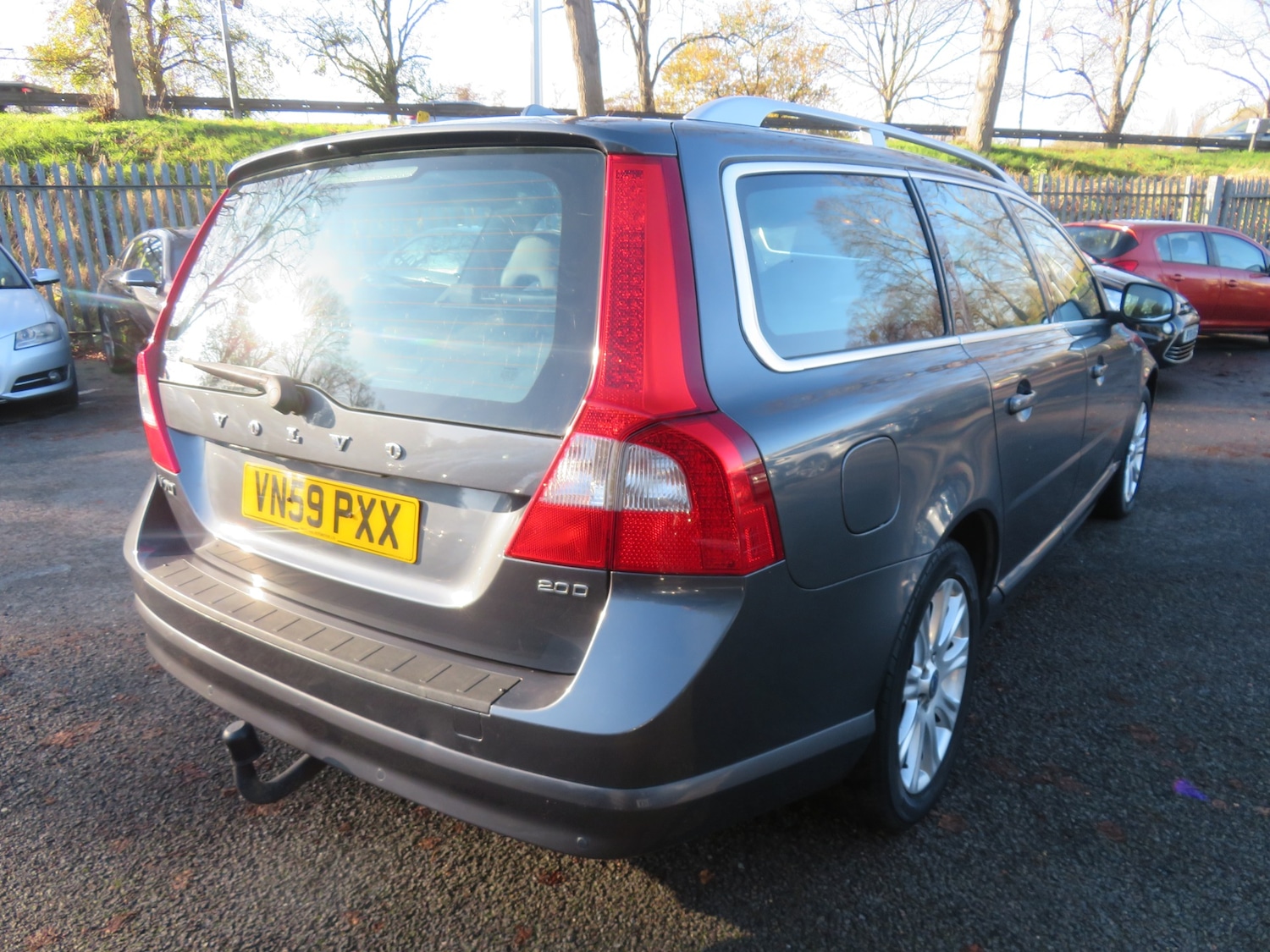 Used Volvo V70 2009 for sale - 76656522: Photo 4