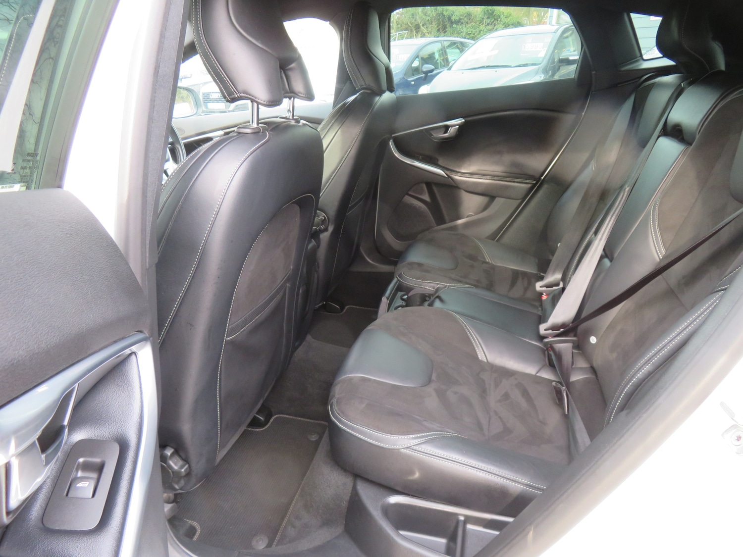 Used Volvo V40 2017 for sale - 77584716: Photo 11