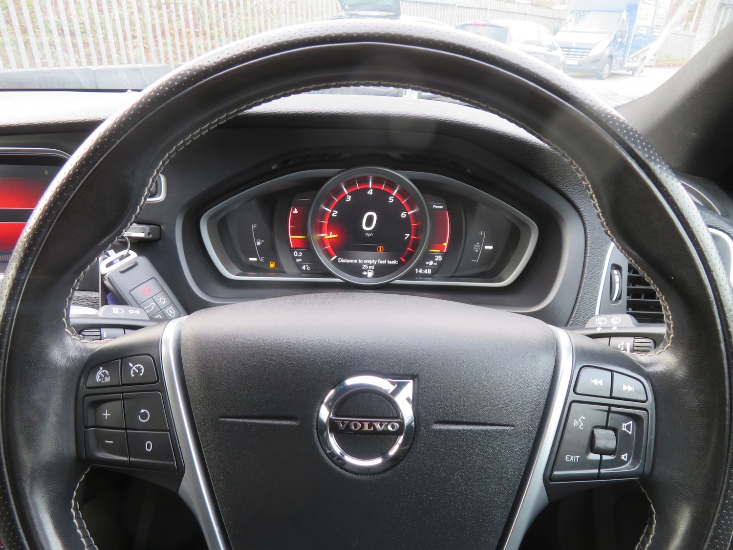 Used Volvo V40 2017 for sale - 77584716: Photo 33