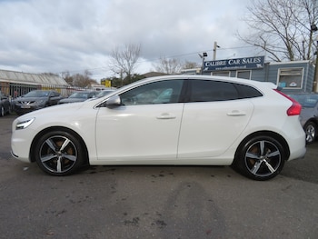 Used Volvo V40 2017 for sale - 77584716: Photo