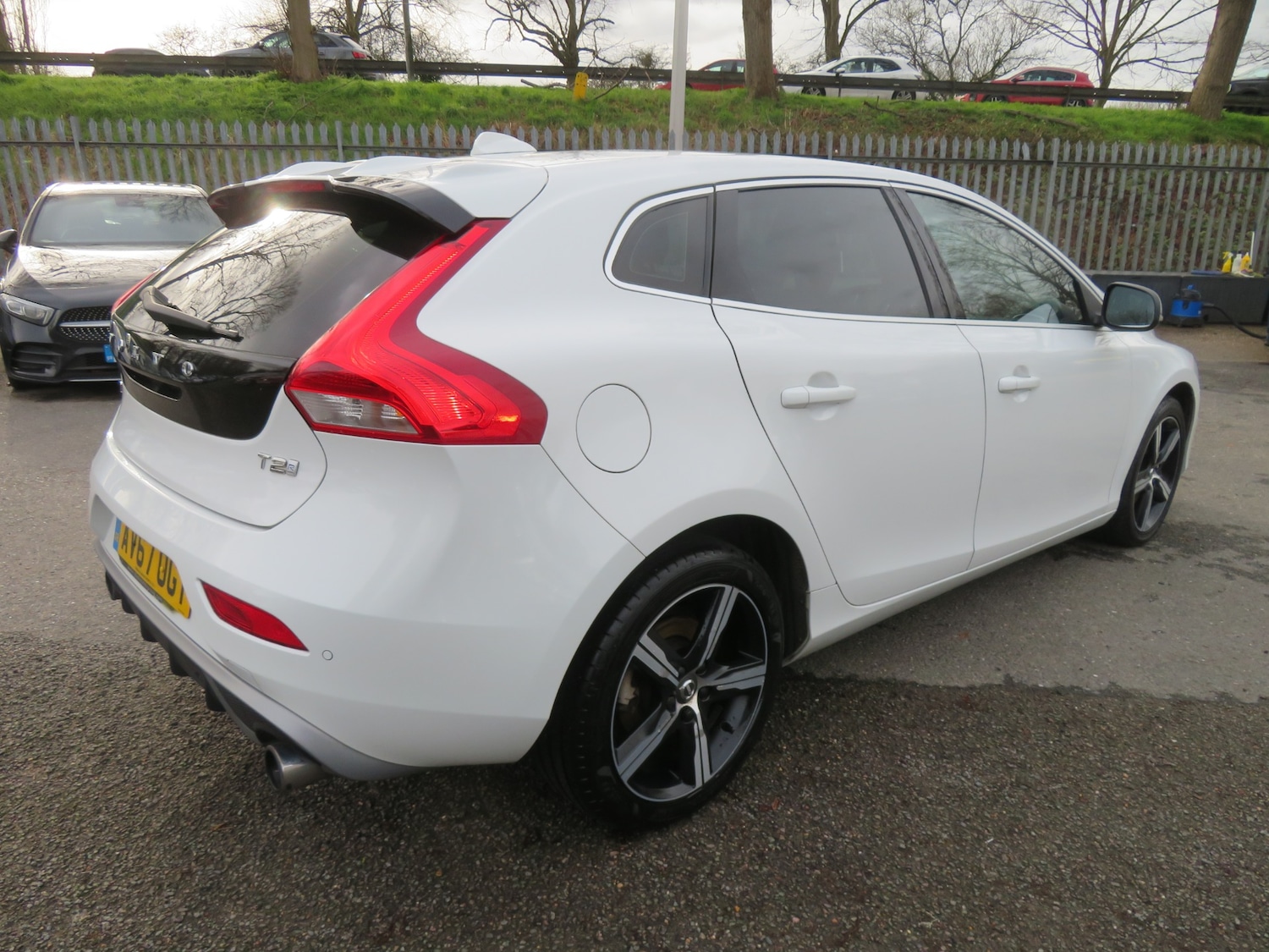 Used Volvo V40 2017 for sale - 77584716: Photo 5