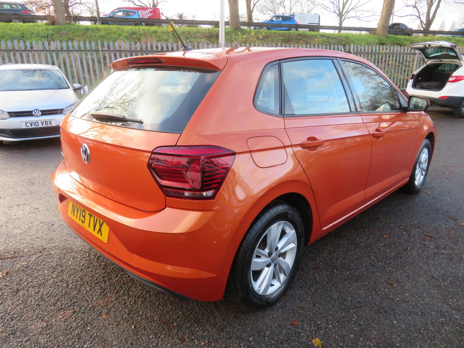 Used Volkswagen Polo 2019 for sale - 76894953: Photo 4