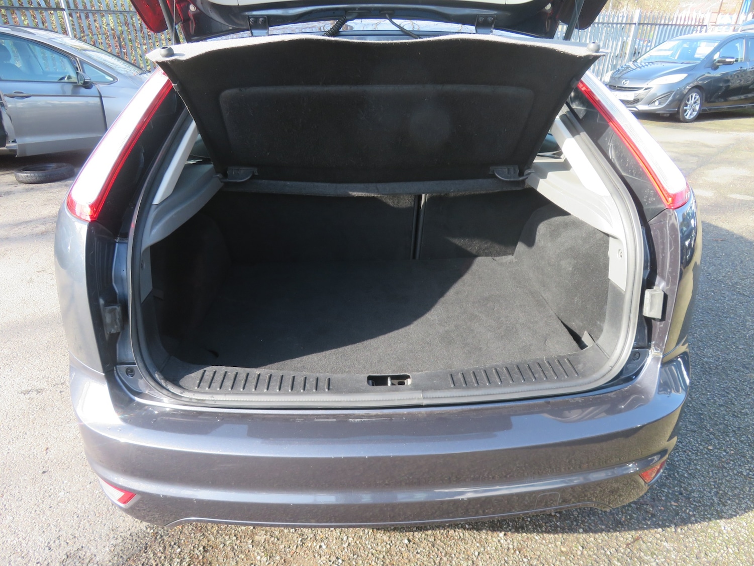 Used Ford Focus 2011 for sale - 77668713: Photo 13