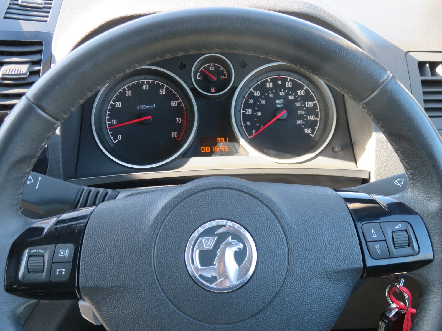 Used Vauxhall Zafira 2013 for sale - 77976900: Photo 17