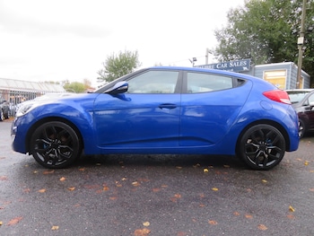 Used Hyundai Veloster 2014 for sale - 76431107: Photo