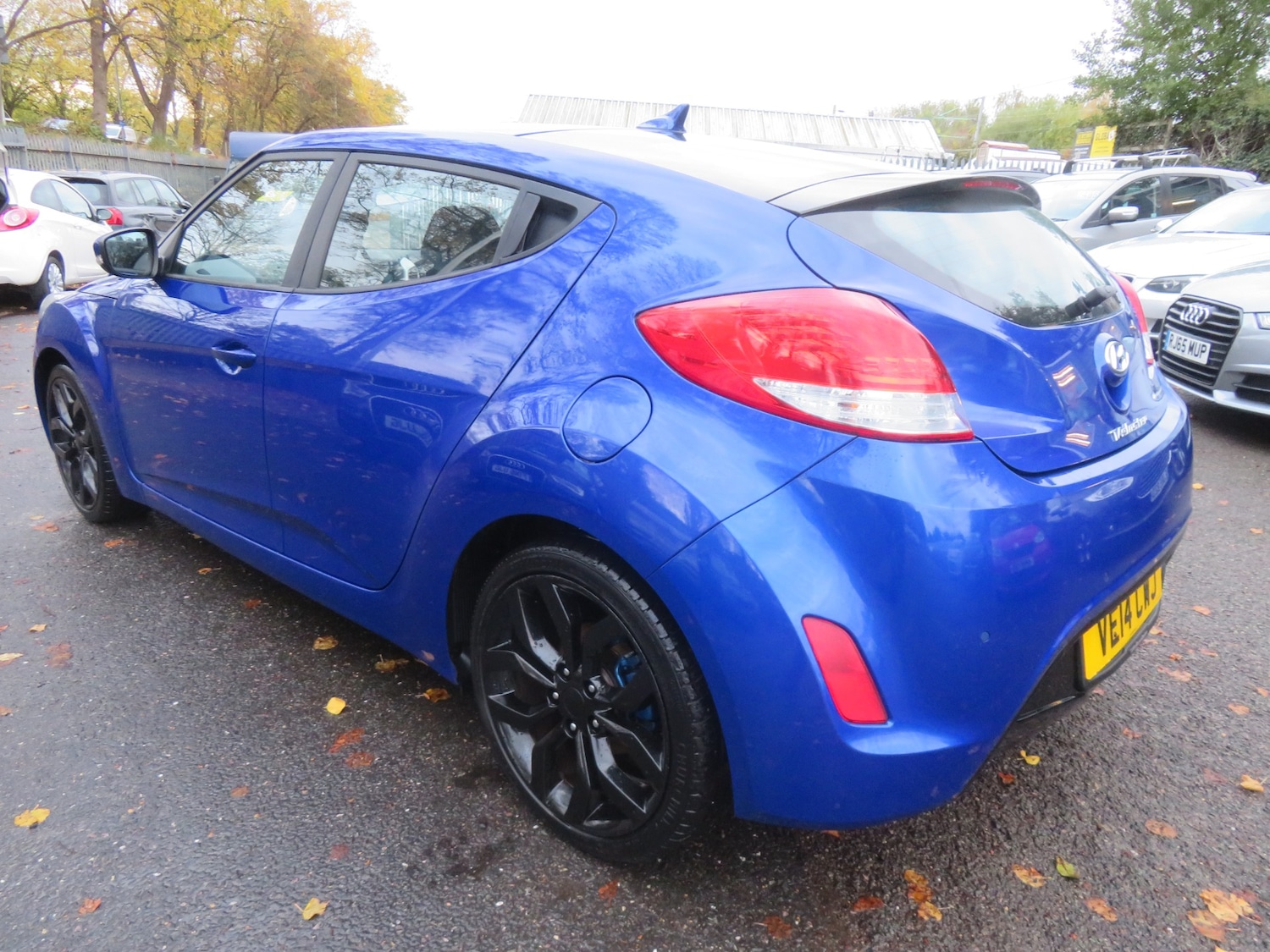 Used Hyundai Veloster 2014 for sale - 76431107: Photo 4
