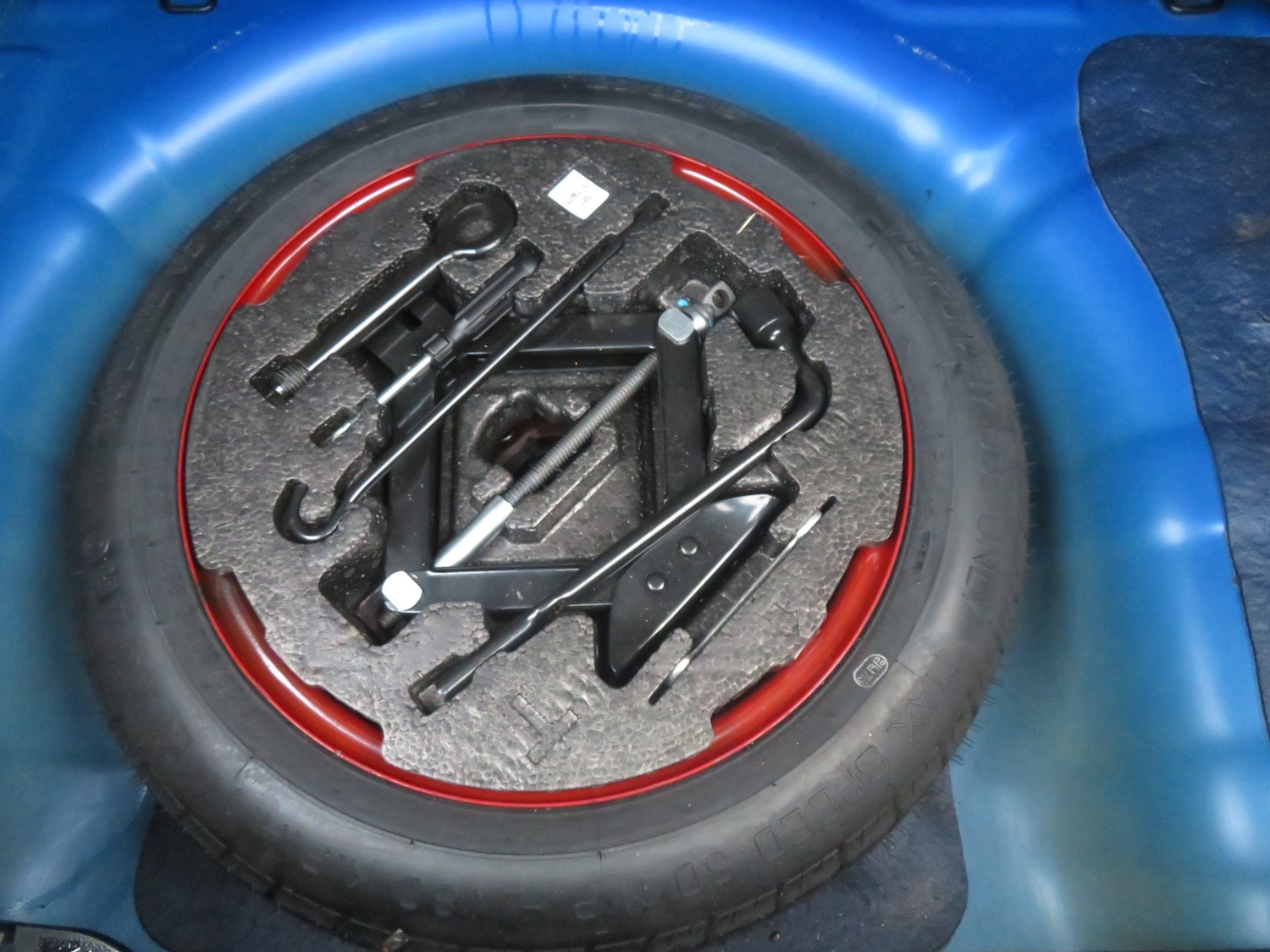 Used Hyundai Veloster 2014 for sale - 76431107: Photo 9