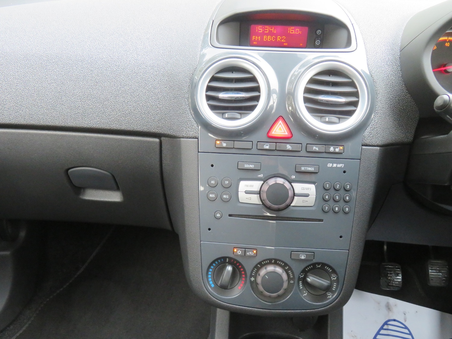 Used Vauxhall Corsa 2012 for sale - 76258955: Photo 15