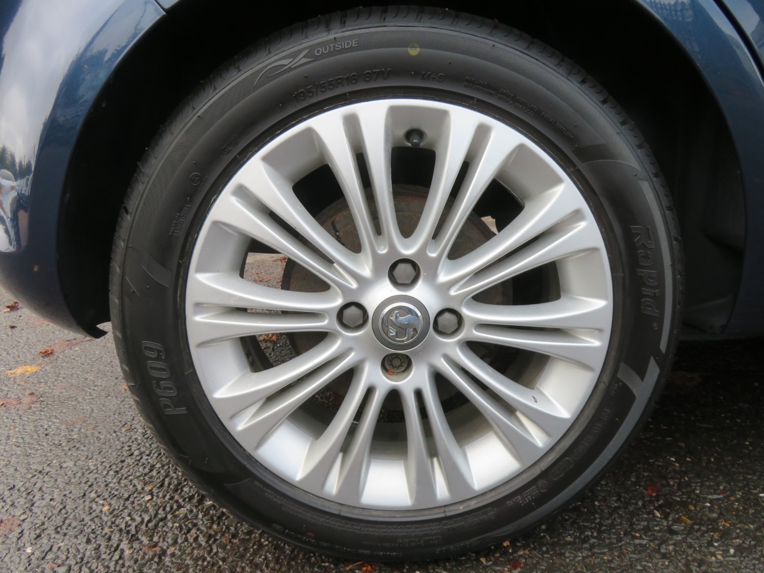 Used Vauxhall Corsa 2012 for sale - 76258955: Photo 8