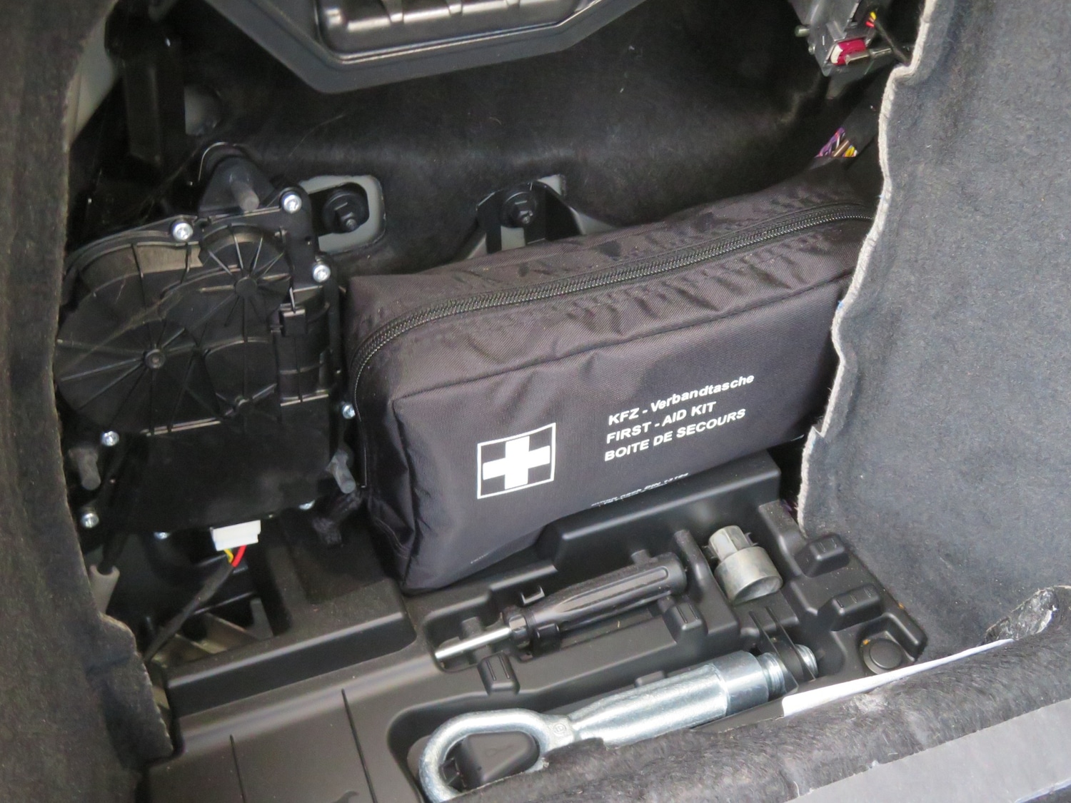 Used BMW 4 Series 2018 for sale - 76877891: Photo 21