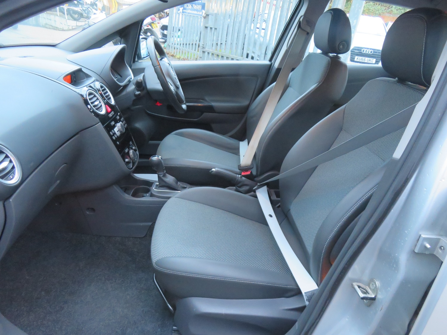 Used Vauxhall Corsa 2009 for sale - 77303817: Photo 12