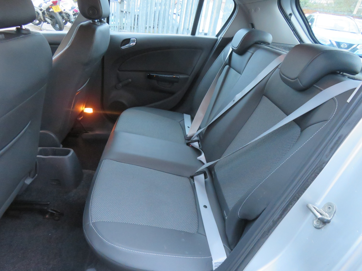 Used Vauxhall Corsa 2009 for sale - 77303817: Photo 13