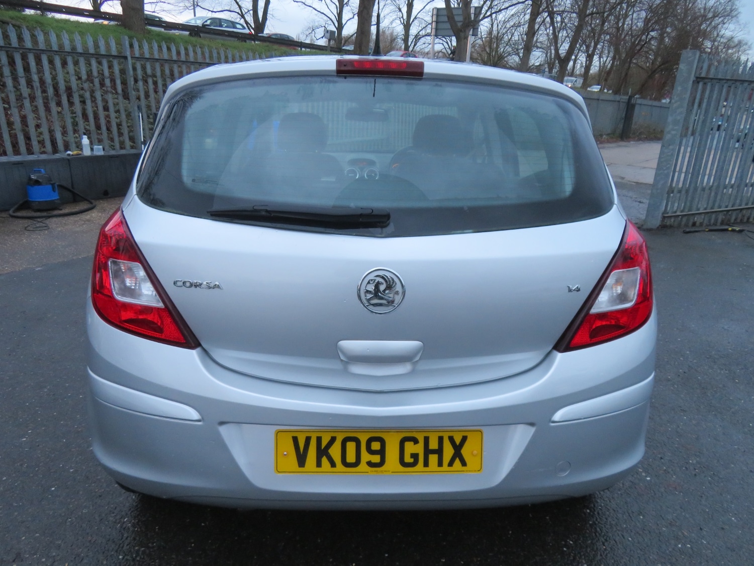 Used Vauxhall Corsa 2009 for sale - 77303817: Photo 5