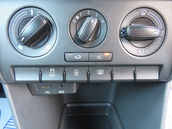 Used Skoda Rapid 2013 for sale - 76114014: Photo 18