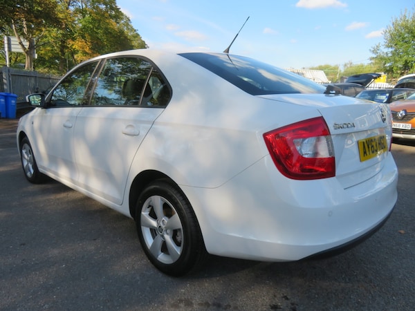 Used Skoda Rapid 2013 for sale - 76114014: Photo 7
