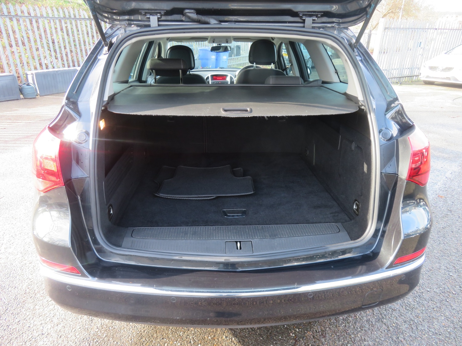 Used Vauxhall Astra 2015 for sale - 77636539: Photo 13