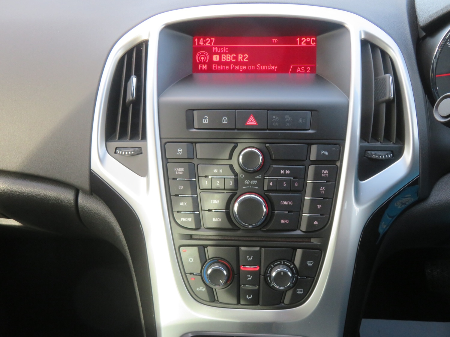 Used Vauxhall Astra 2015 for sale - 77636539: Photo 15