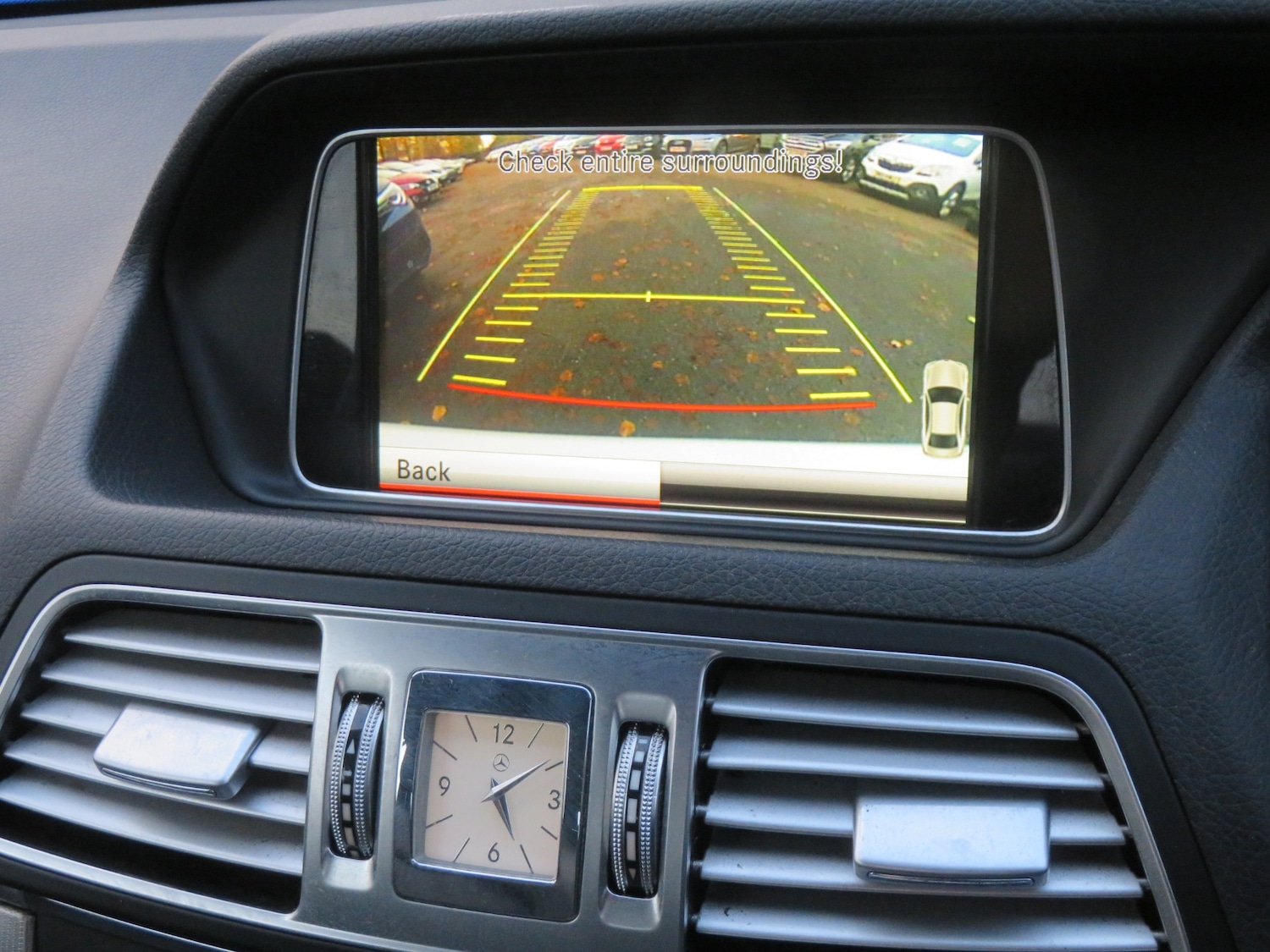 Used Mercedes-Benz E Class 2014 for sale - 76497598: Photo 19