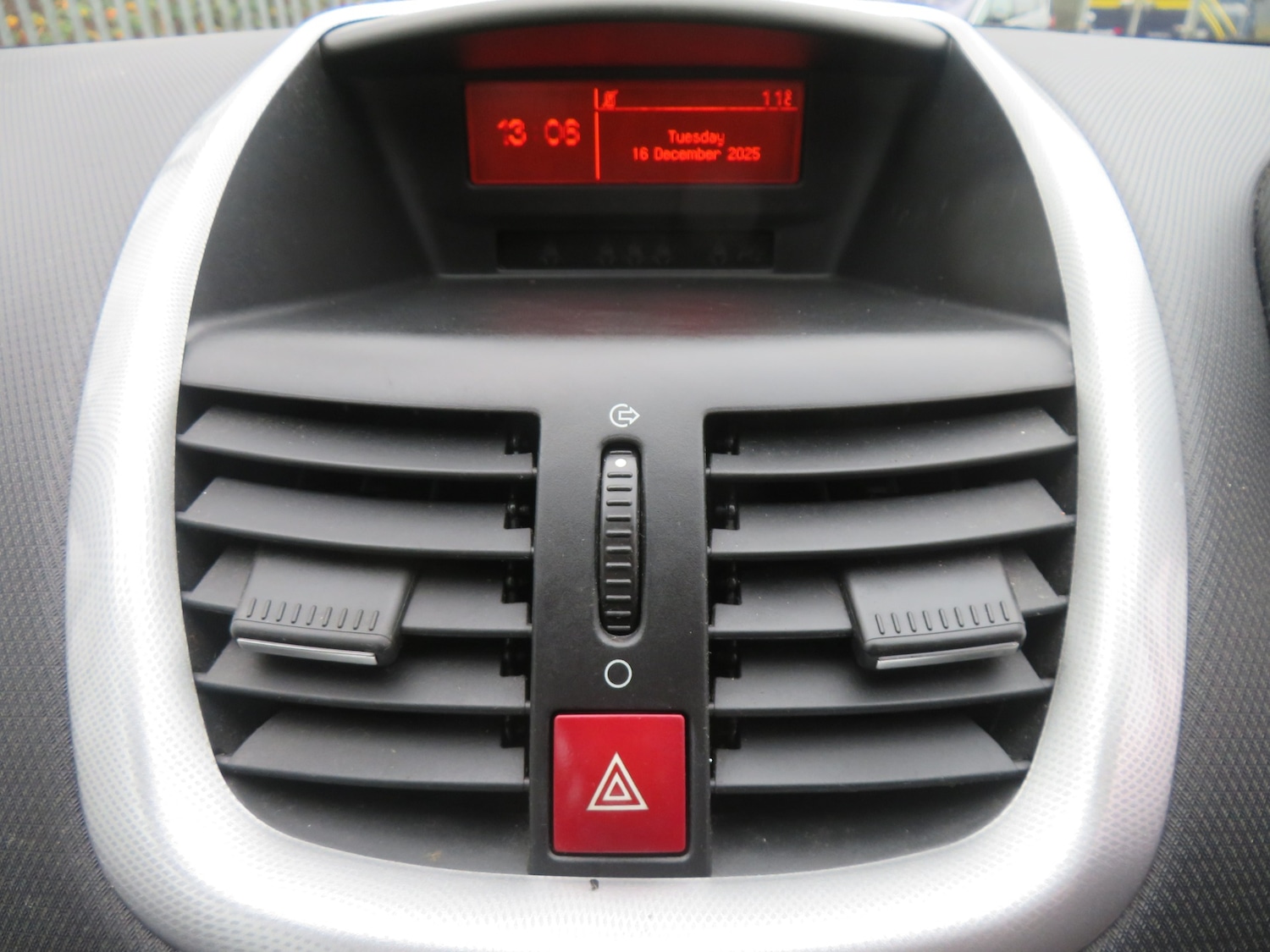 Used Peugeot 207 2009 for sale - 76958729: Photo 14