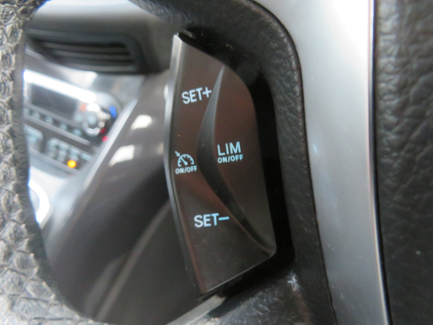 Used Ford Kuga 2016 for sale - 77807419: Photo 29