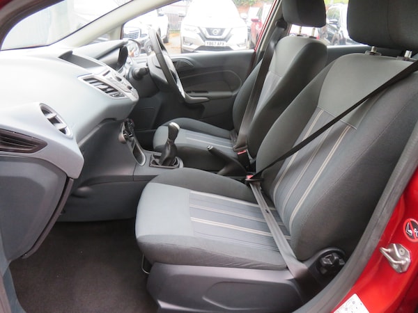 Used Ford Fiesta 2010 for sale - 76237480: Photo 11