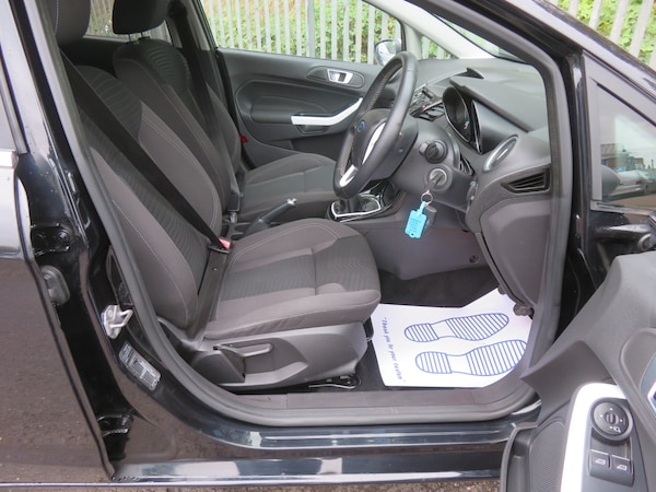 Used Ford Fiesta 2015 for sale - 76081599: Photo 10